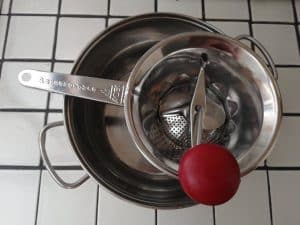 Pot and vegetable mill