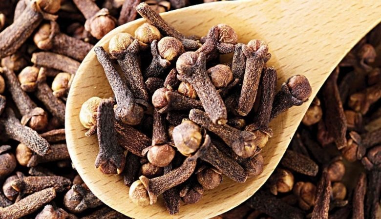 dried cloves