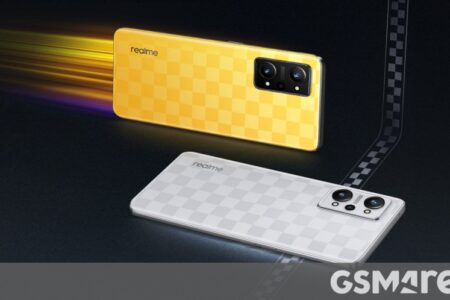 Realme Q5 Pro debuts with an 80W charging, vanilla Q5 tag together