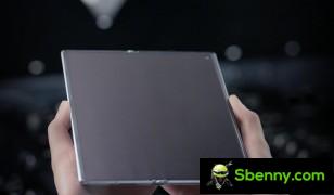 Mate Xs 2 screen and hinge mechanism