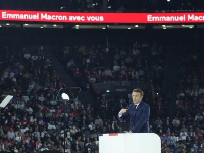 Macron’s election campaign is more complicated than expected
