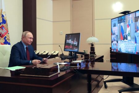 Navalny explains how Putin’s cruel propaganda works