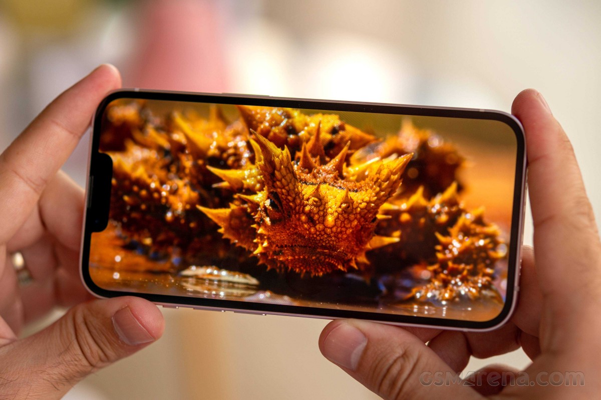 Apple makes a deal with BOE for iPhone 14 screens