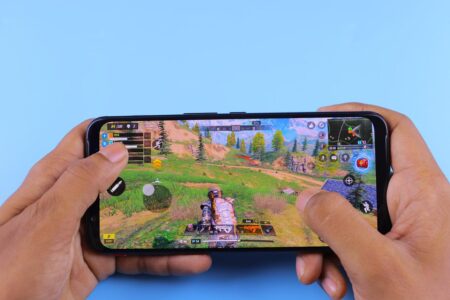 Games for two phones on Android