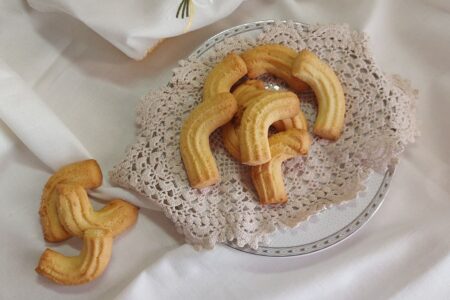 Krumiri, original recipe of the exquisite Piedmontese biscuits