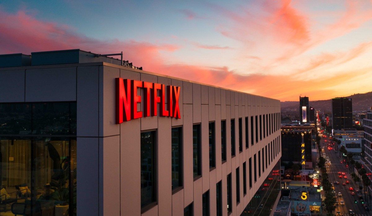 Netflix lost customers for the first time in a decade, consider the cheapest tier with ads