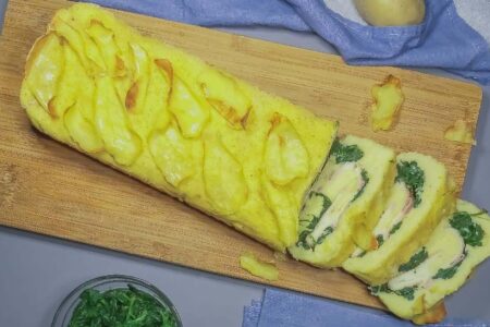 Stuffed potato roll, recipe for a rich and tasty second course