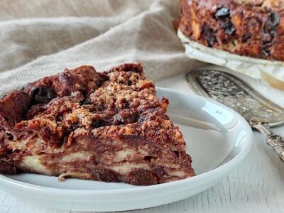 Bread cake, recipe with chocolate that speaks of traditions