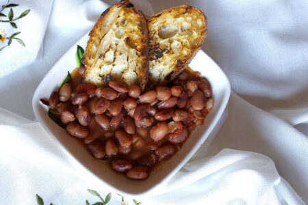 Bean soup, a hot and tasty recipe