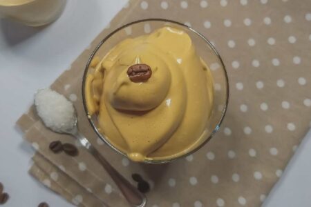 Coffee cream, quick and easy recipe with 3 ingredients