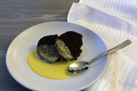 English cream, a delicate cream with a dual function