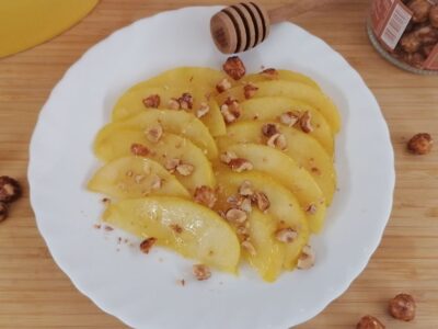 Cooked apples, a delicious and healthy dessert