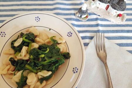 Orecchiette: here’s how to prepare them at home with turnip greens