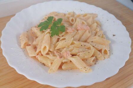 Penne with salmon