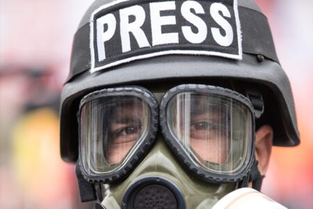 What a war reporter does and how he prepares himself