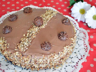 Ferrero Rocher cake, good to go crazy