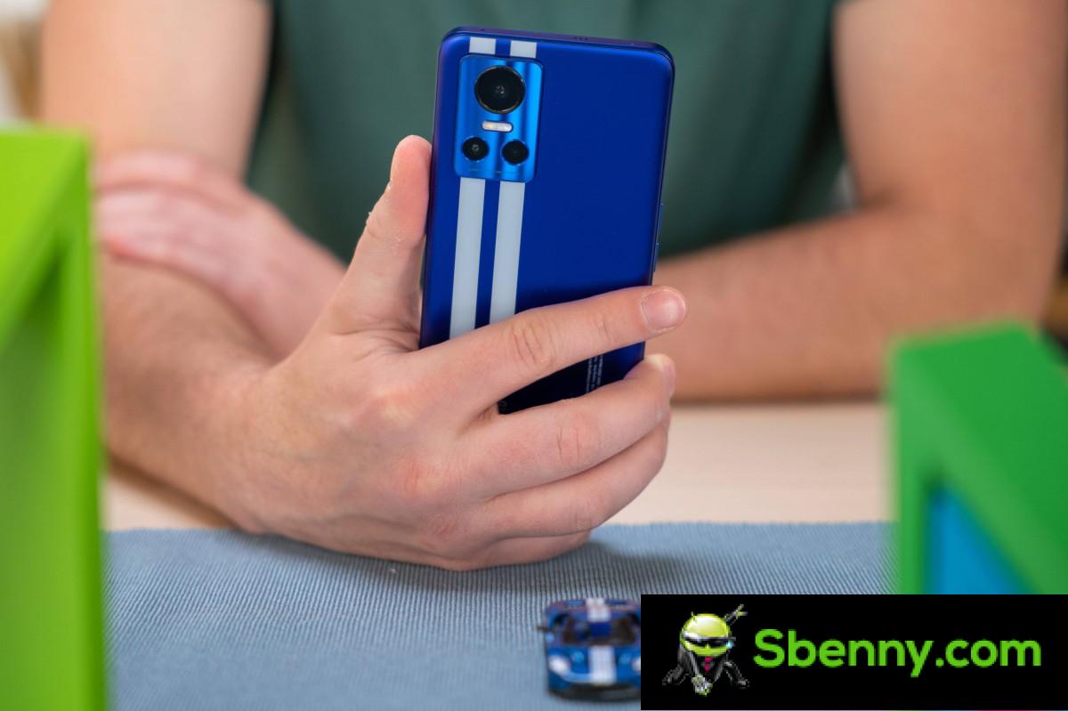Realme GT Neo 3 150W under review