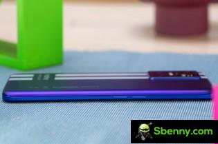 The volume keys and the power button of the Realme GT Neo 3 have good feedback