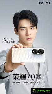 An upcoming Honor 70 phone shown by celebrity Simon Gong