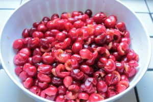 clean cherries in the container