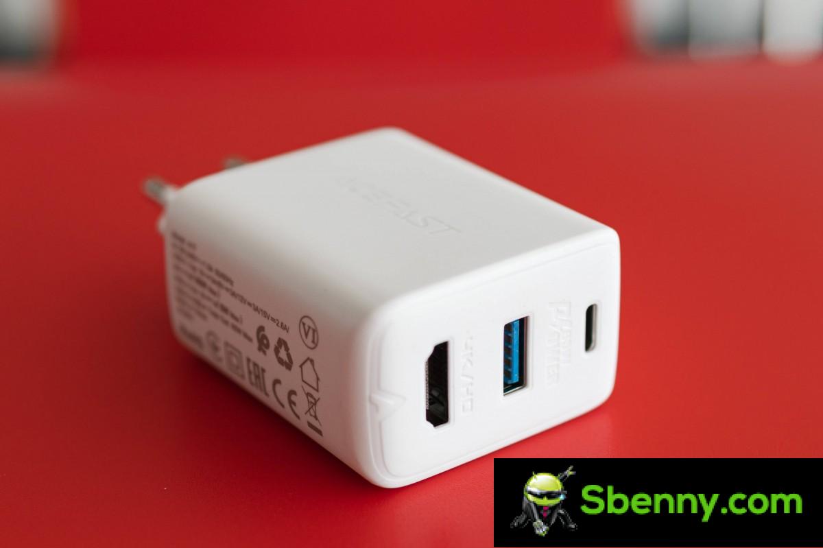 ACEFAST Charger-Hub-17 Review