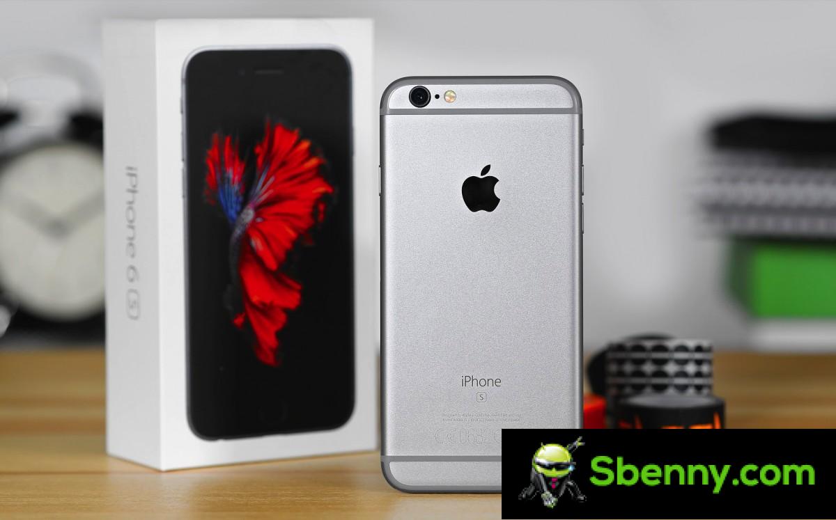 Apple iPhone 6S (2015)