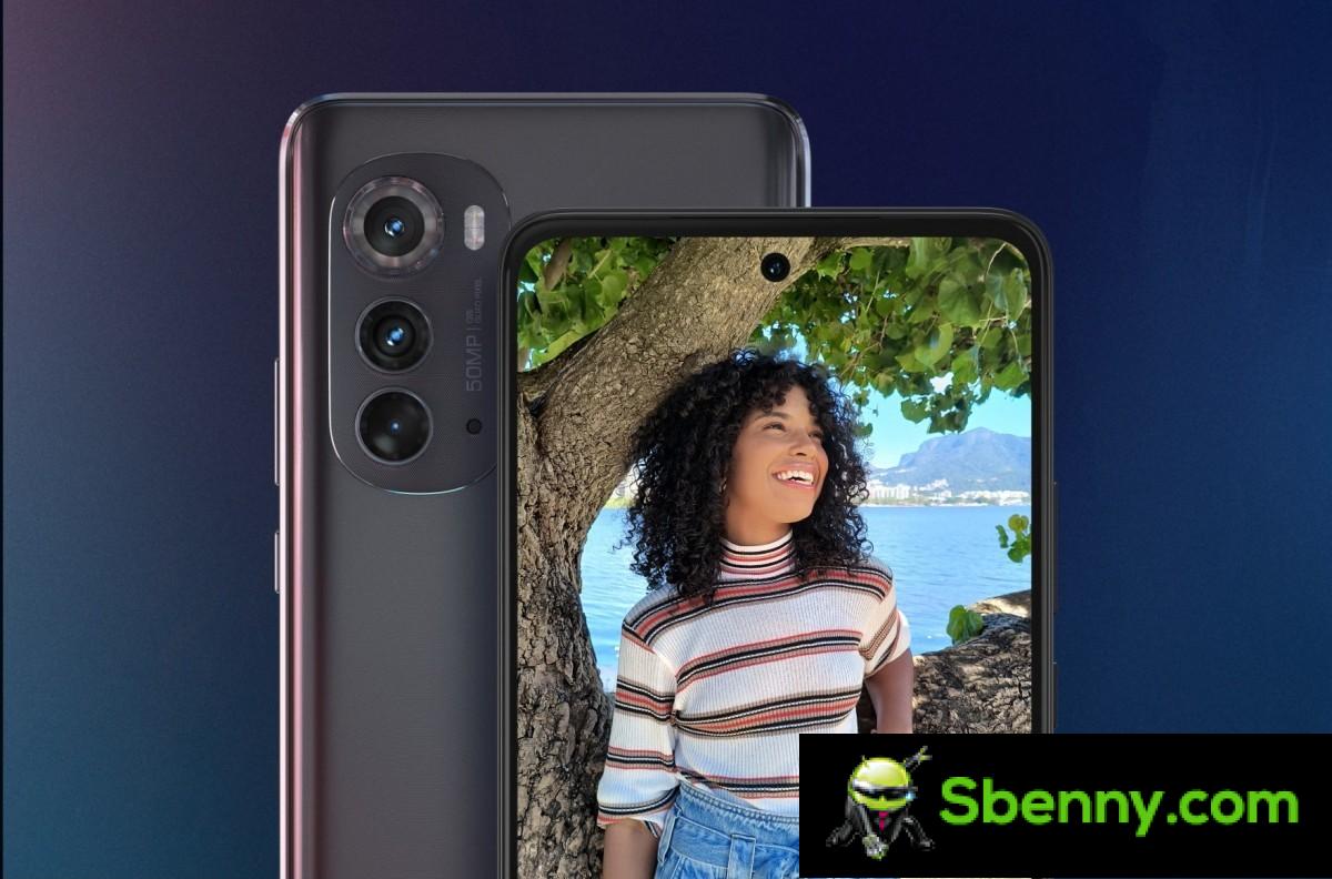 T-Mobile offers Motorola Edge (2022) for free with the new line