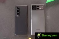 Samsung Galaxy Z Fold4 and Xiaomi Mix Fold 2