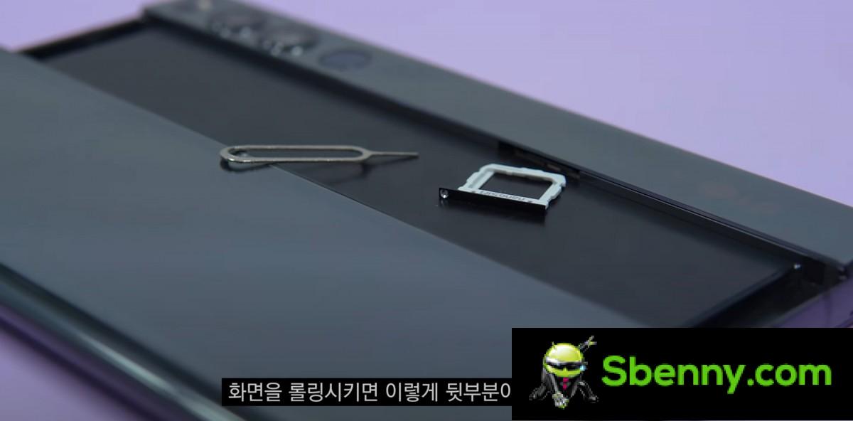 The SIM tray is difficult to access