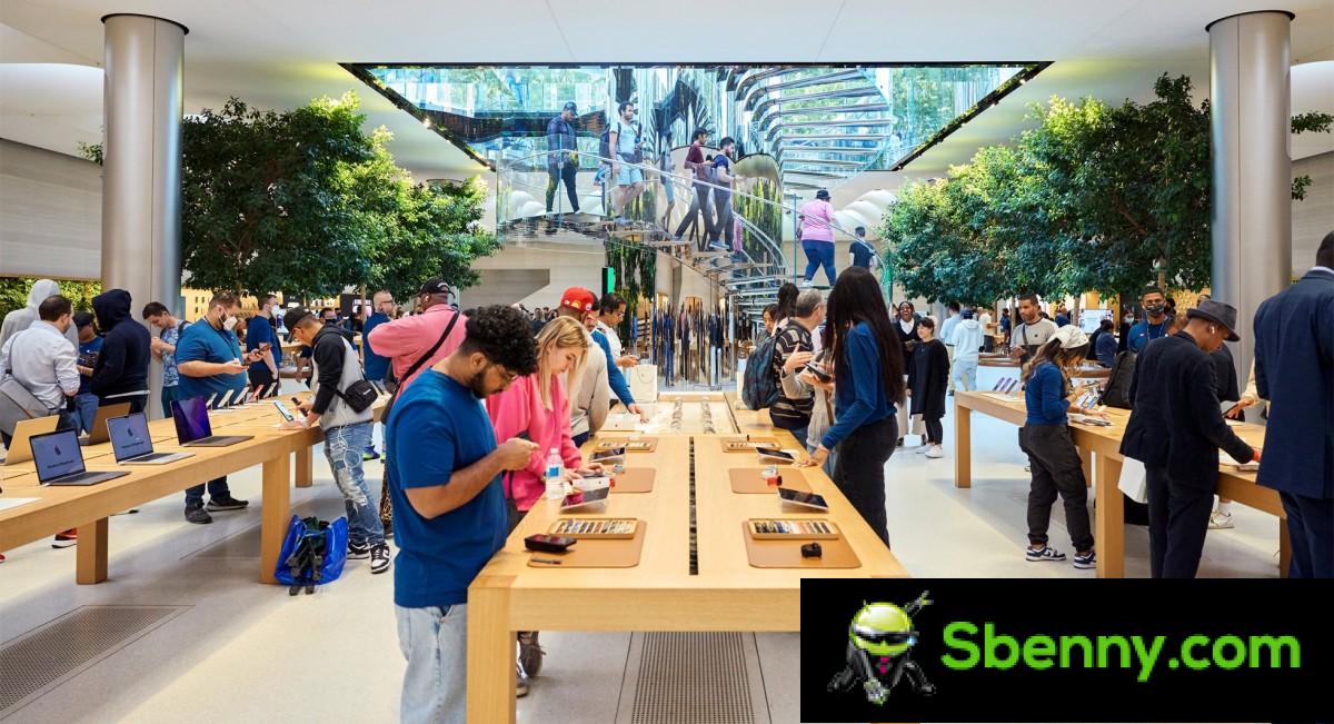 Analysts: Apple could make 25% of all iPhones in India by 2025