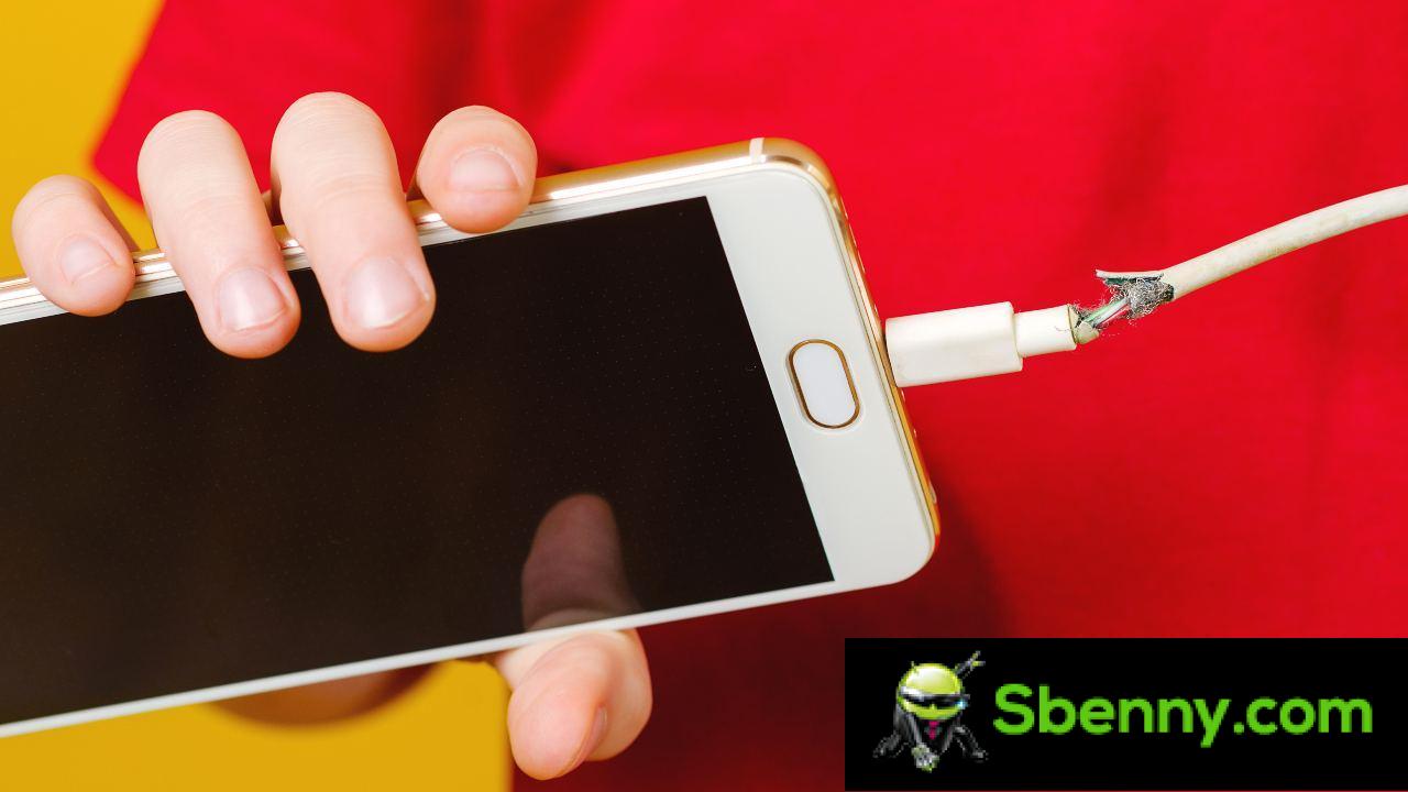 Smartphone cable