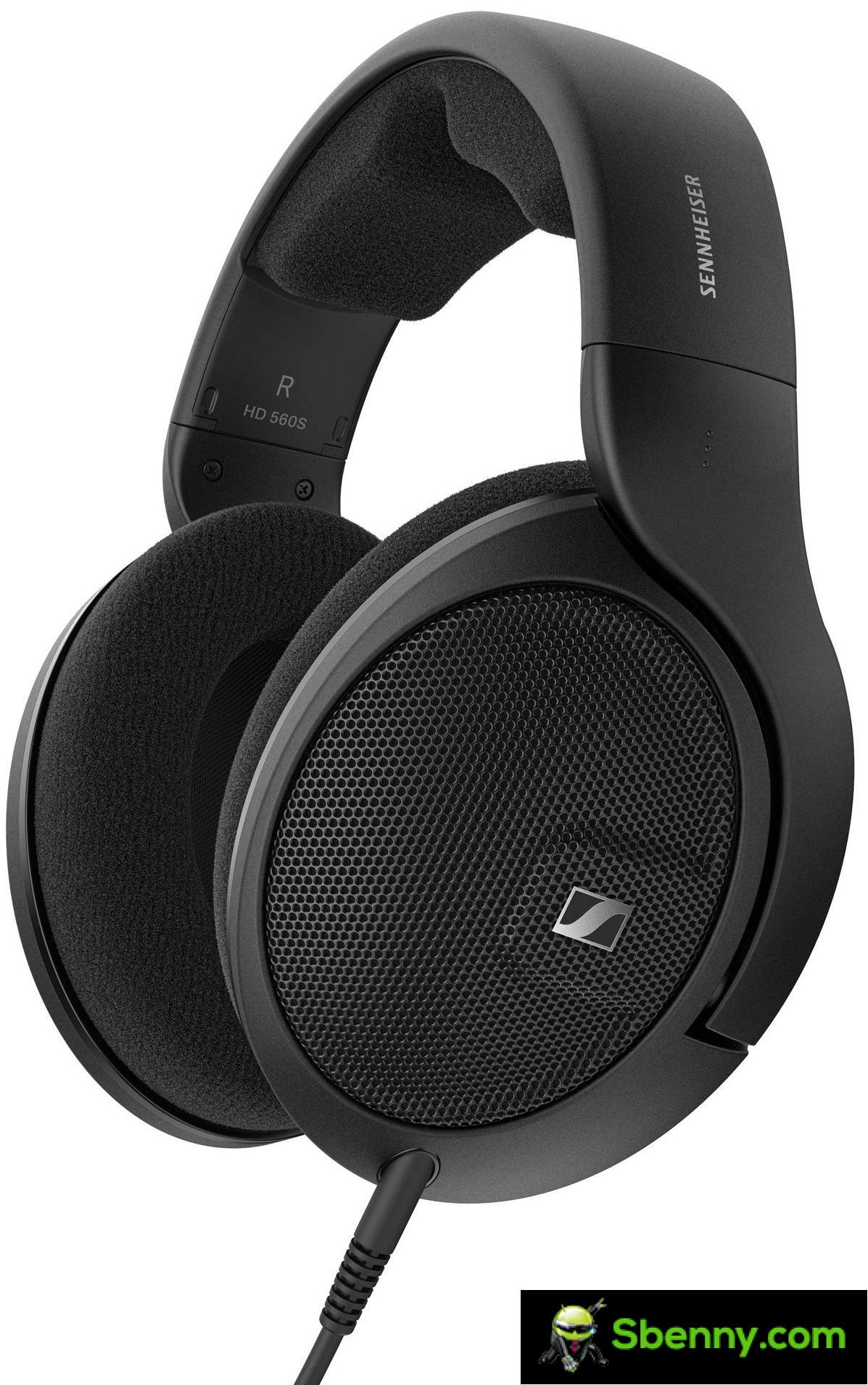 Sennheiser HD 560 in-ear headphones