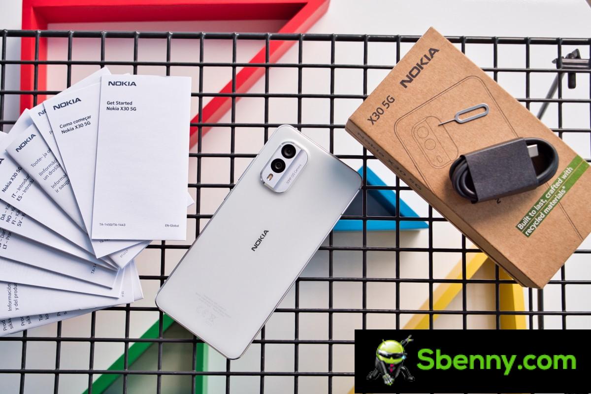 Nokia X30 in review