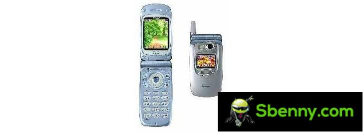 The Sharp mova SH251iS is so old that we couldn't even find a good picture of it