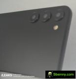 Samsung Galaxy S23 and S23+ mannequins