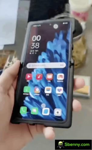 Oppo Find N2 Flip