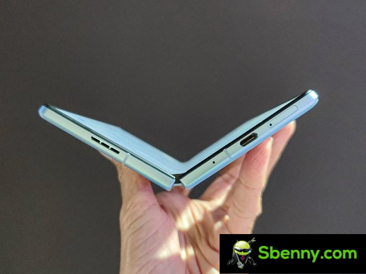 Microsoft's Surface Duo 3 will have a foldable screen