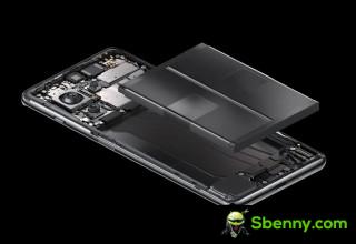 OnePlus has chosen a balanced solution with a 5,000 mAh battery and 100W charging