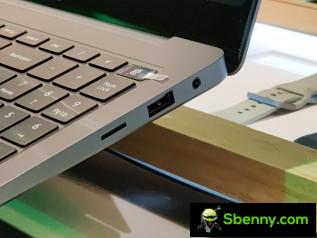 Two Thunderbolt 4.0 USB-C ports and one HDMI 2.0 port on the left, with the USB-3.2 Type-A port, a microSD card slot, and a 3.5mm audio combo jack on the right