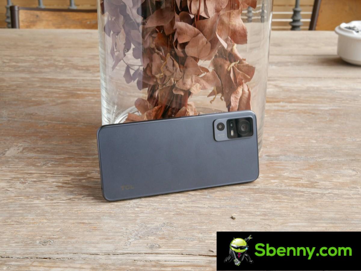 TCL 40 X, TCL 40 XE, TCL 40 XL at MWC 2023