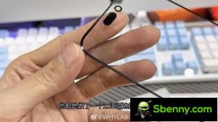 iPhone 15 Pro display glass