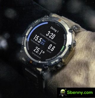 T-Rex Ultra supports free diving up to 30 meters and dual band GPS