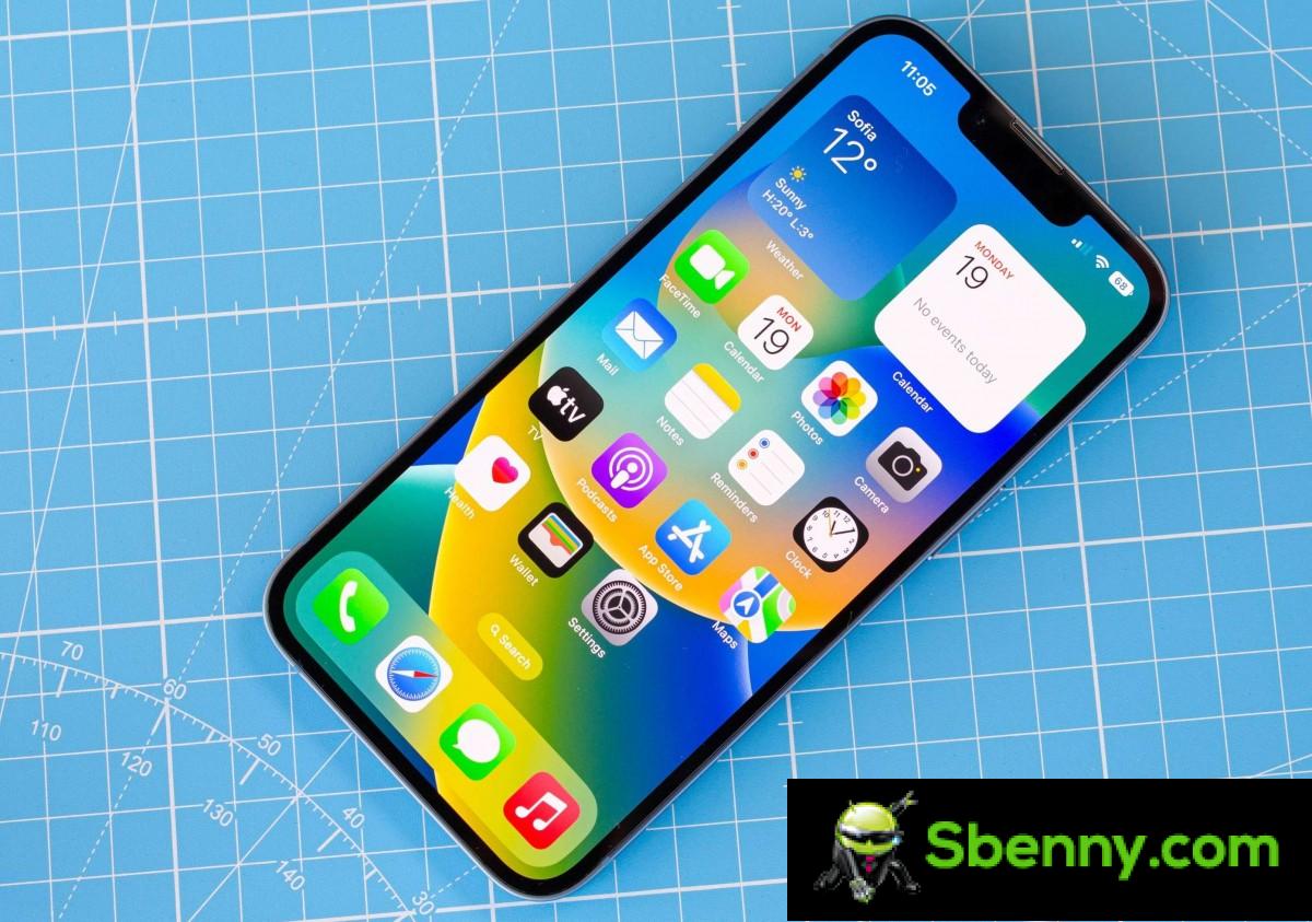 BOE will supply OLEDs for iPhone SE 4 in 2024 
