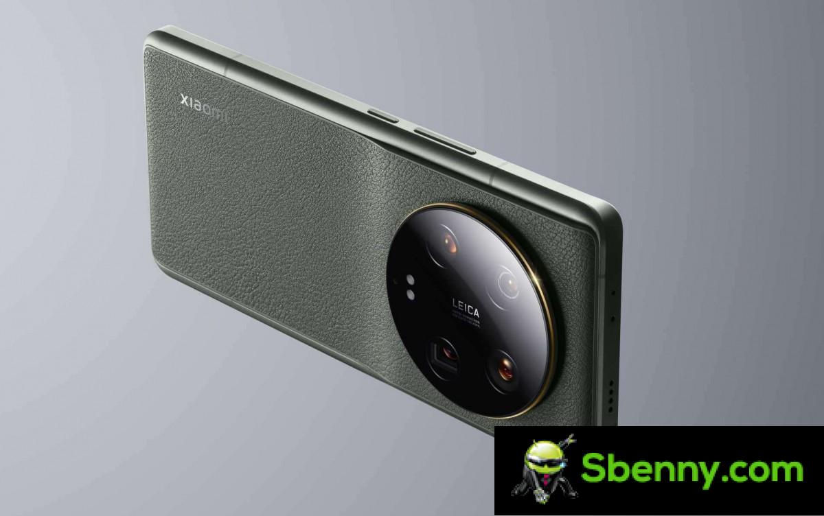 The official Xiaomi 13 Ultra with four cameras and a variable aperture main lens