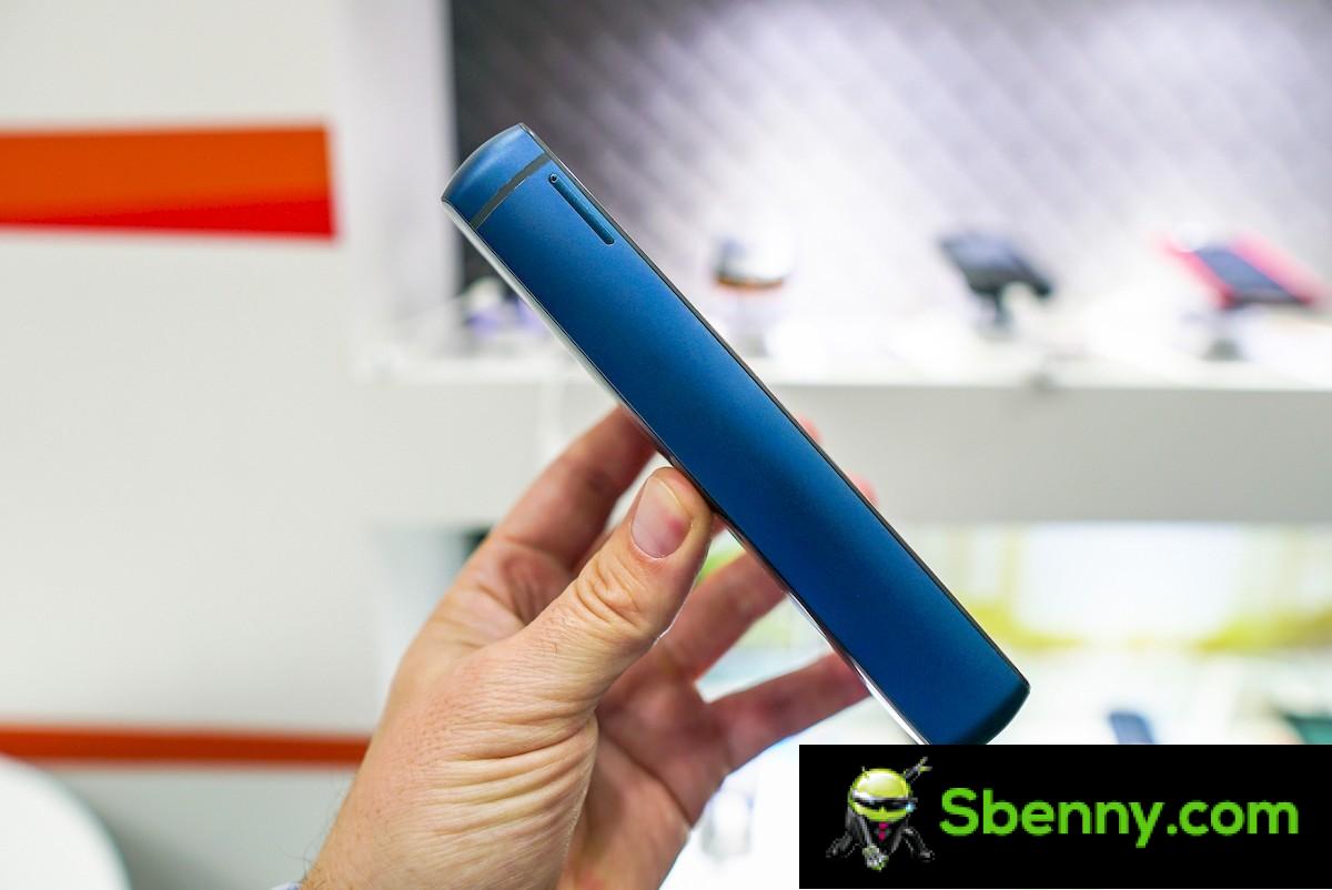 Flashback: Phones That Weren't Part 1: Is 18,000mAh Big Enough?