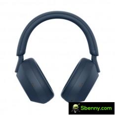 Sony WH-1000XM5 in midnight blue