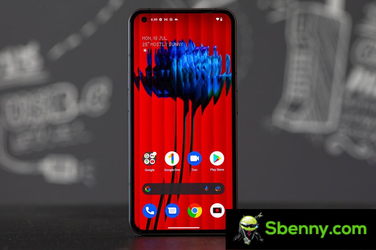 Nothing Phone (1) will soon receive Android 14 Beta 1