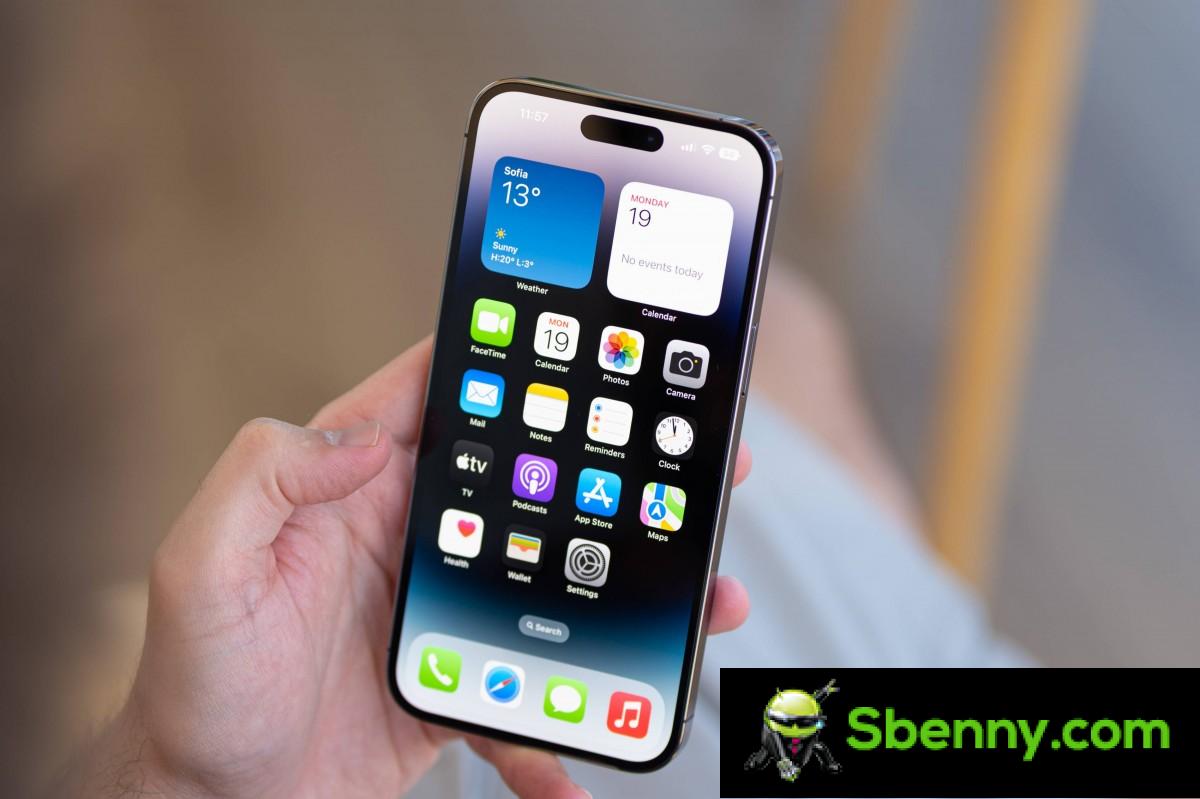 iPhones with iOS 17 usable as smart displays when locked