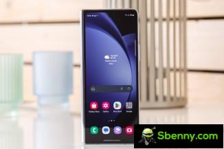 6.2” cover display and 7.6” internal display