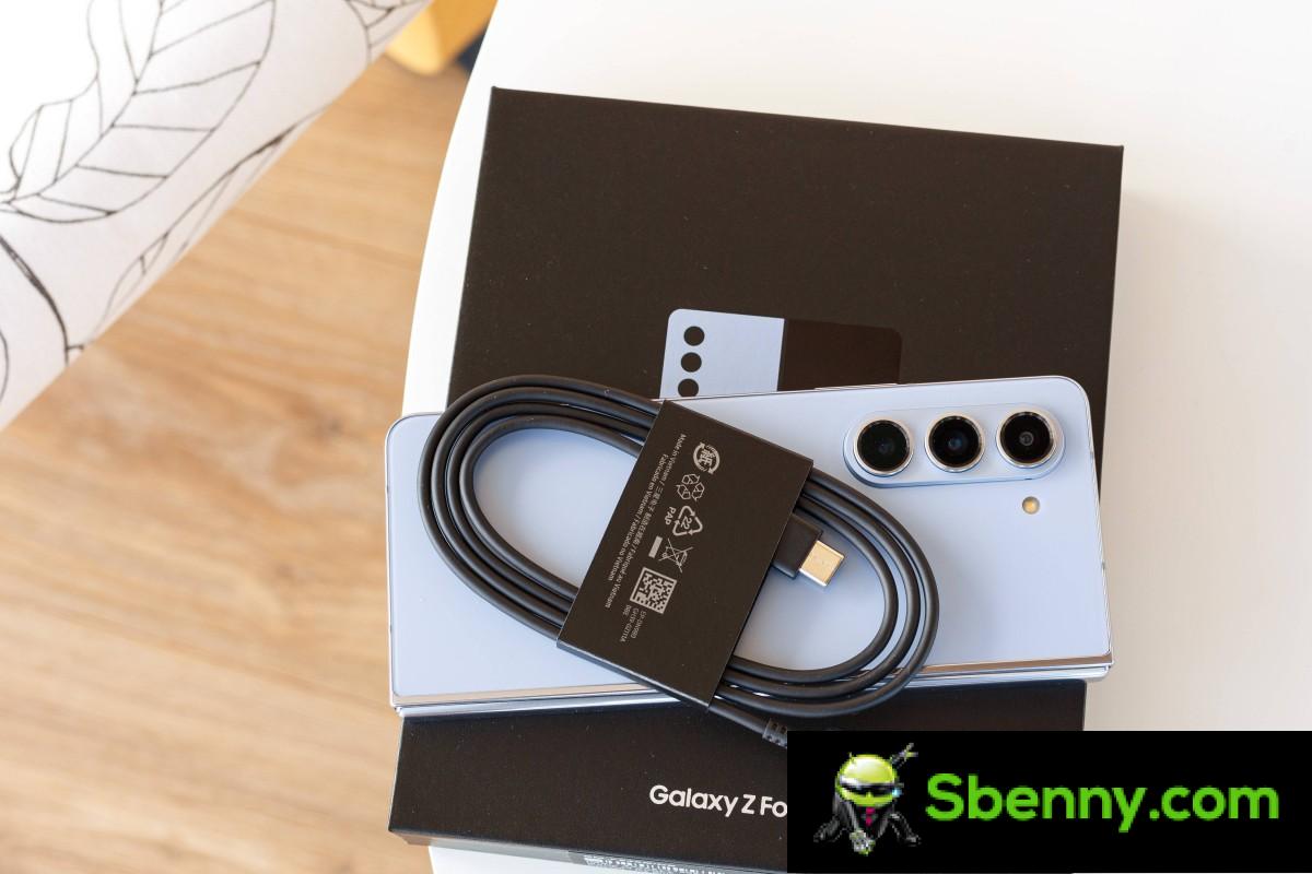 Samsung Galaxy Z Fold5 in for review